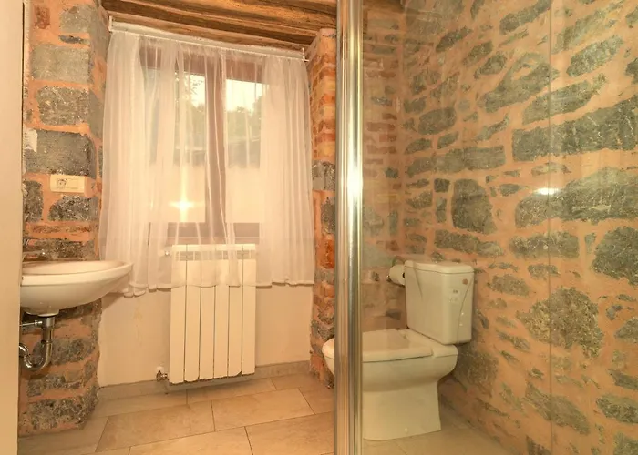 Villa Salvia With Pool *
