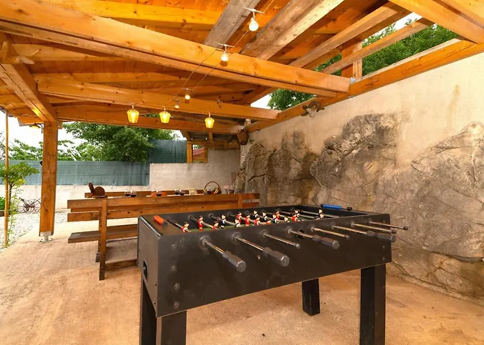 Villa Salvia With Pool Ružići