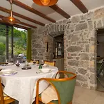 Villa Salvia With Pool