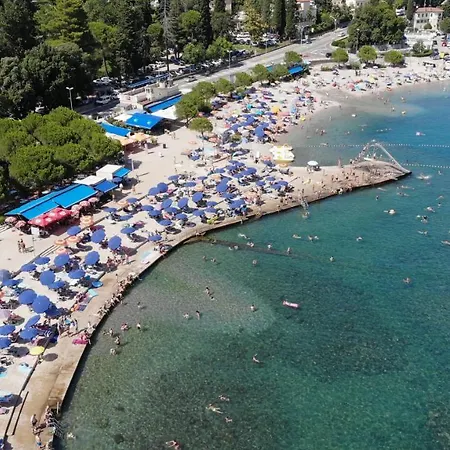 Villa Salvia With Pool