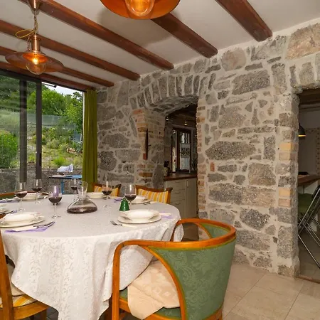 Villa Luxurious In Ruii Croatia With Private Pool And Garden