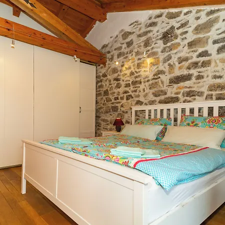 Luxurious In Ruii Croatia With Private Pool And Garden * Ruzici (Primorje-Gorski Kotar)
