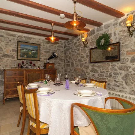 Luxurious In Ruii Croatia With Private Pool And Garden Villa