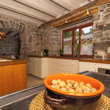 Luxurious In Ruii Croatia With Private Pool And Garden Villa Ruzici (Primorje-Gorski Kotar)